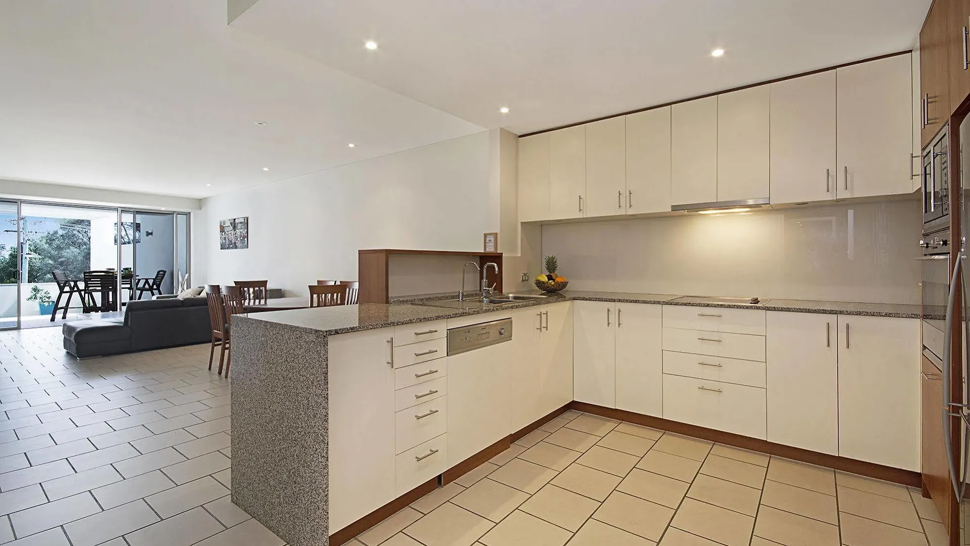 Space Holiday Apartments Maroochydore